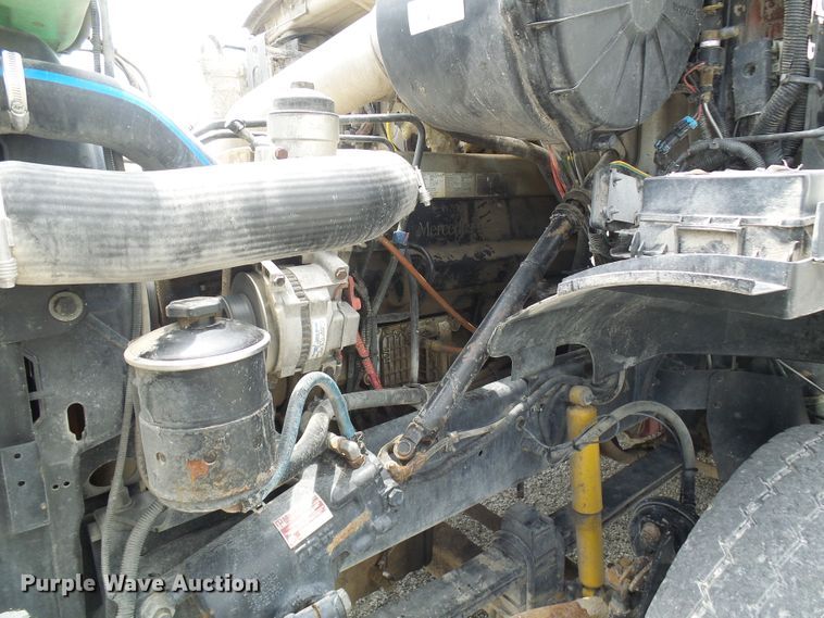 image for item DI0556 2004 Sterling A-Line semi truck