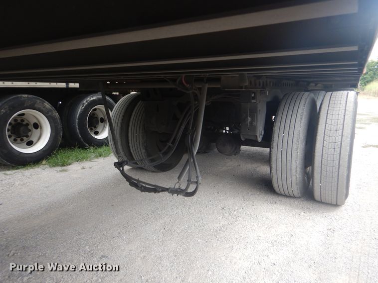 image for item DI2252 2007 Wabash National refrigerated van trailer