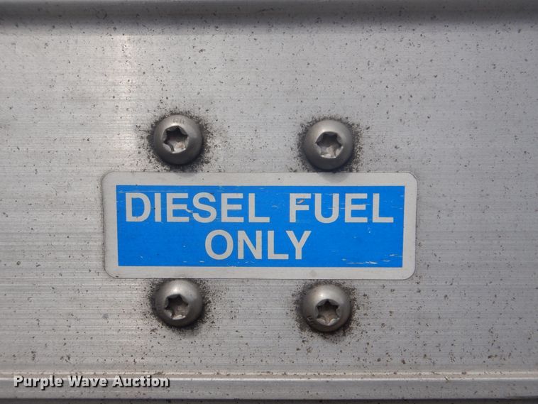 image for item DI2252 2007 Wabash National refrigerated van trailer