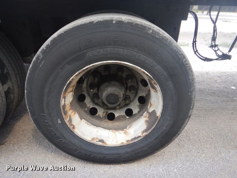 image for item DI2252 2007 Wabash National refrigerated van trailer