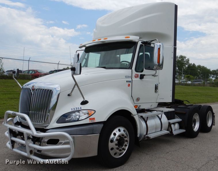 image for item DY9854 2013 International ProStar semi truck