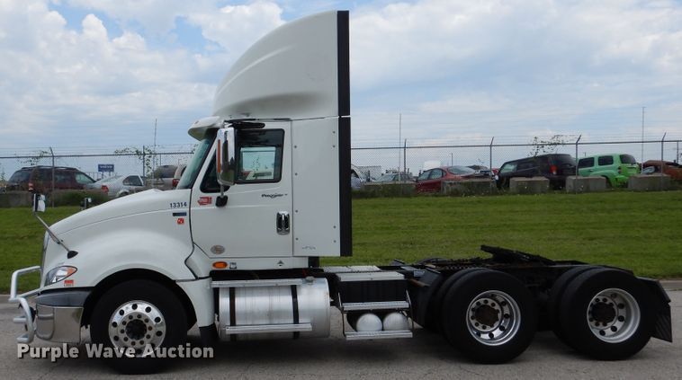 image for item DY9854 2013 International ProStar semi truck