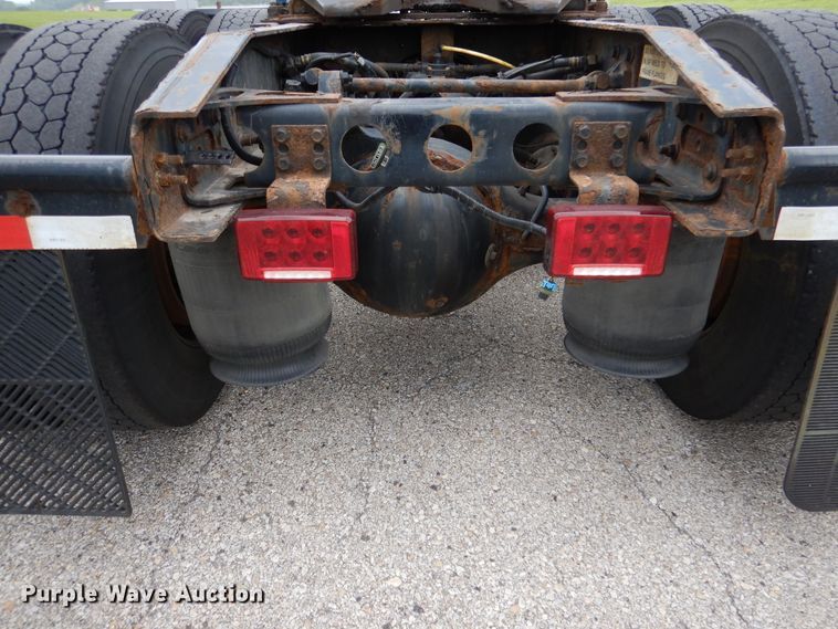 image for item DY9854 2013 International ProStar semi truck