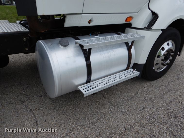 image for item DY9854 2013 International ProStar semi truck