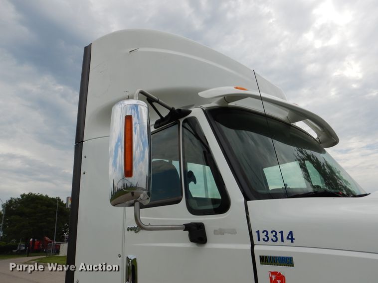 image for item DY9854 2013 International ProStar semi truck