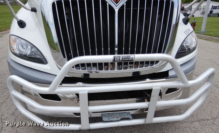 image for item DY9854 2013 International ProStar semi truck