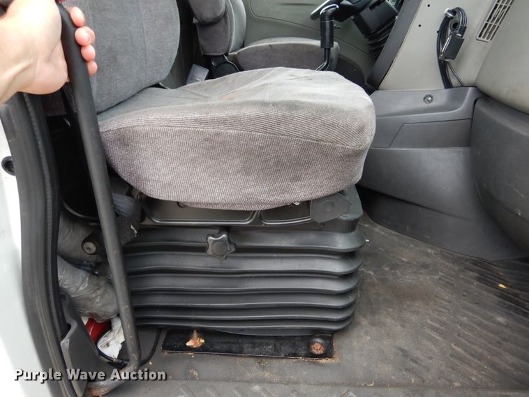 image for item DY9854 2013 International ProStar semi truck