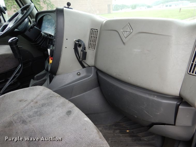 image for item DY9854 2013 International ProStar semi truck