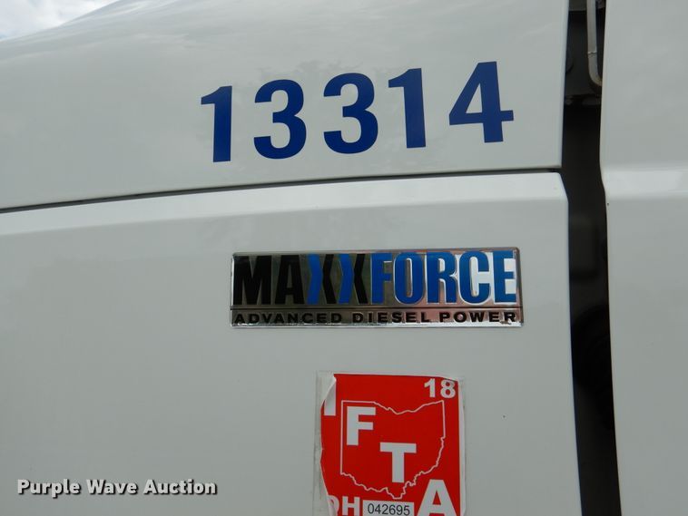 image for item DY9854 2013 International ProStar semi truck