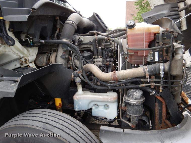 image for item DY9854 2013 International ProStar semi truck