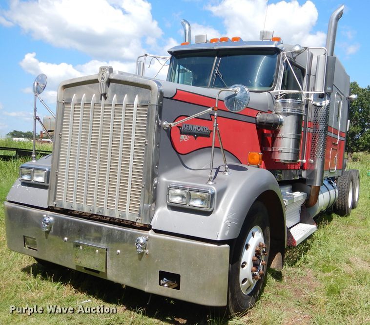 image for item ED9397 2000 Kenworth W900 semi truck