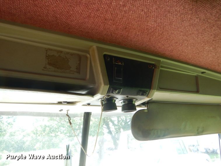 image for item ED9397 2000 Kenworth W900 semi truck