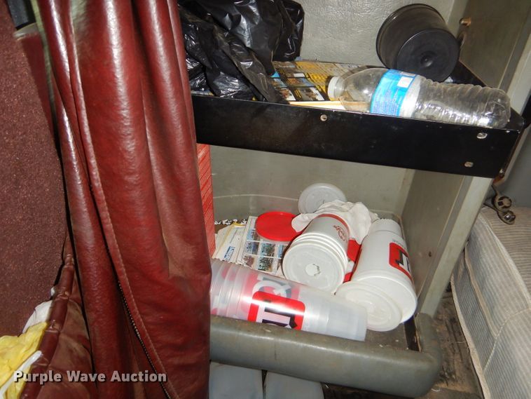 image for item ED9397 2000 Kenworth W900 semi truck