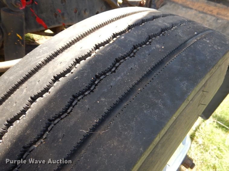 image for item ED9397 2000 Kenworth W900 semi truck