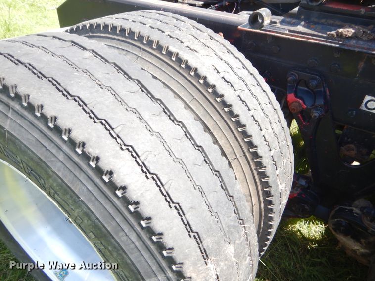 image for item ED9397 2000 Kenworth W900 semi truck