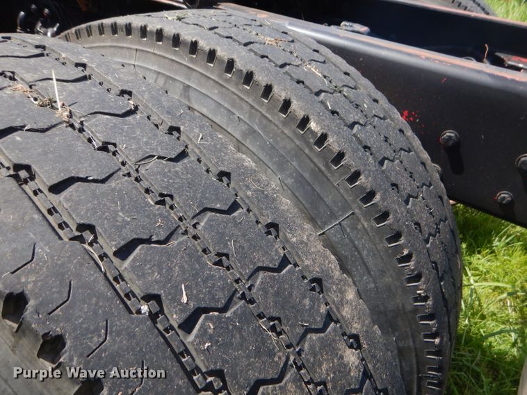 image for item ED9397 2000 Kenworth W900 semi truck