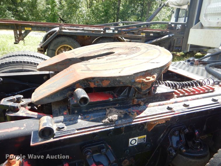 image for item ED9397 2000 Kenworth W900 semi truck