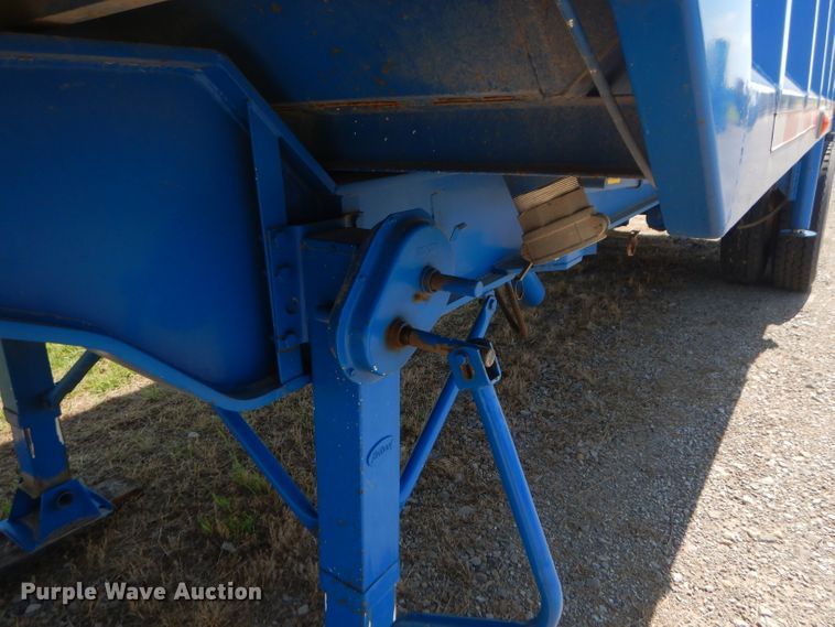 image for item ED9401 2011 Hitchcock AP32 end dump trailer