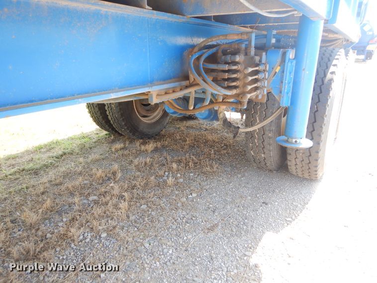 image for item ED9401 2011 Hitchcock AP32 end dump trailer