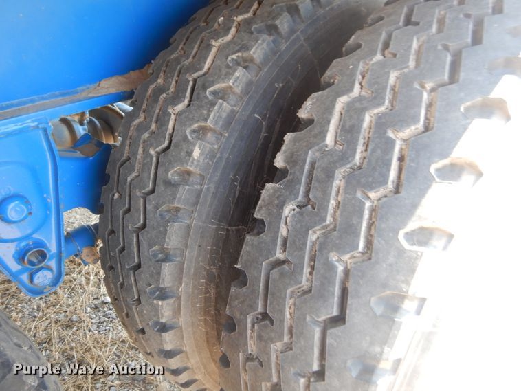 image for item ED9401 2011 Hitchcock AP32 end dump trailer