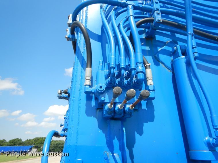 image for item ED9401 2011 Hitchcock AP32 end dump trailer