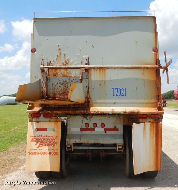 image for item ED9410 2001 Clement end dump trailer