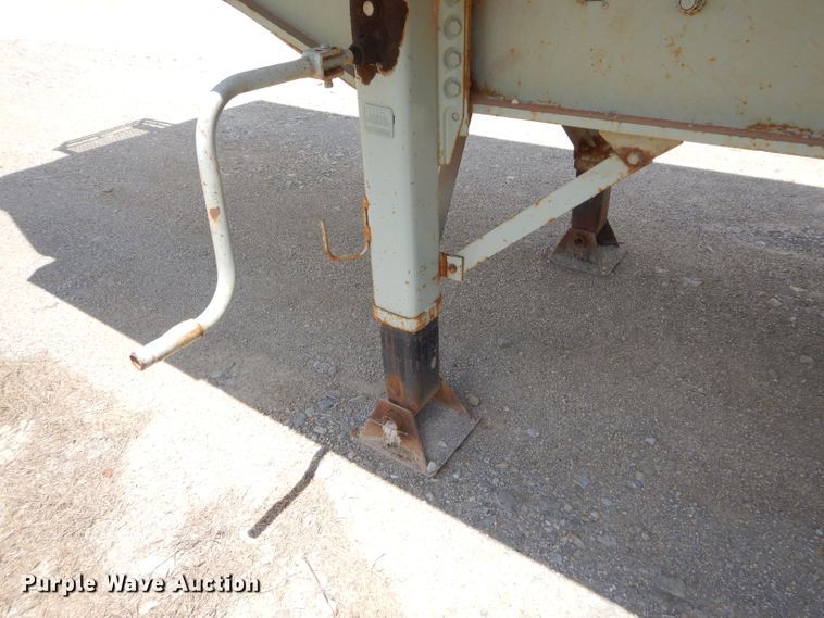 image for item ED9410 2001 Clement end dump trailer