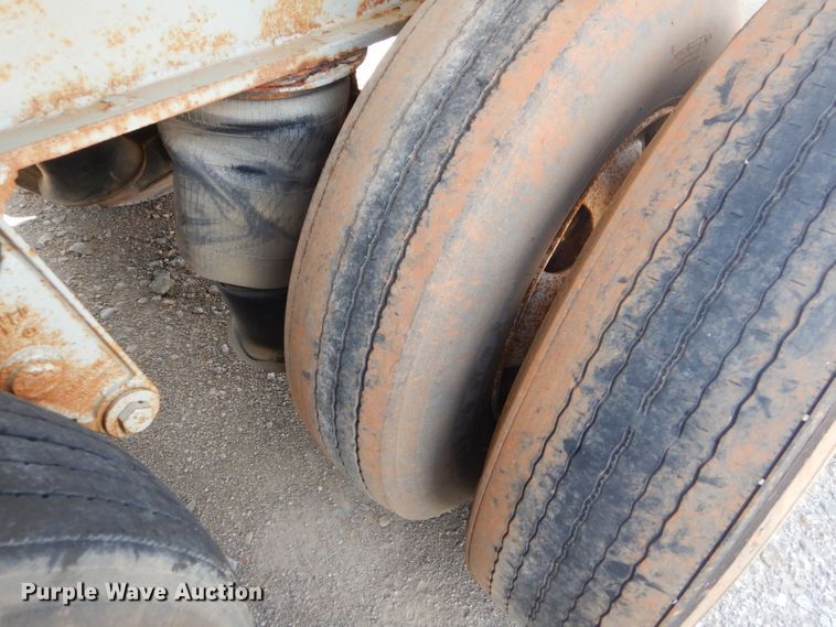 image for item ED9410 2001 Clement end dump trailer