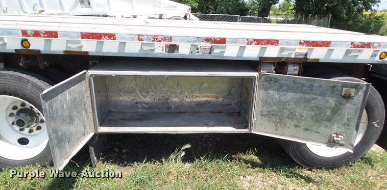 image for item EM9782 2006 Wilson CF-965 flatbed trailer