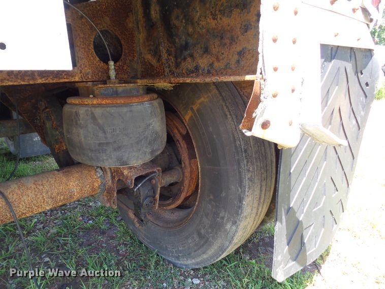 image for item EM9782 2006 Wilson CF-965 flatbed trailer