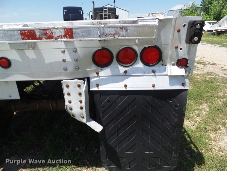 image for item EM9782 2006 Wilson CF-965 flatbed trailer