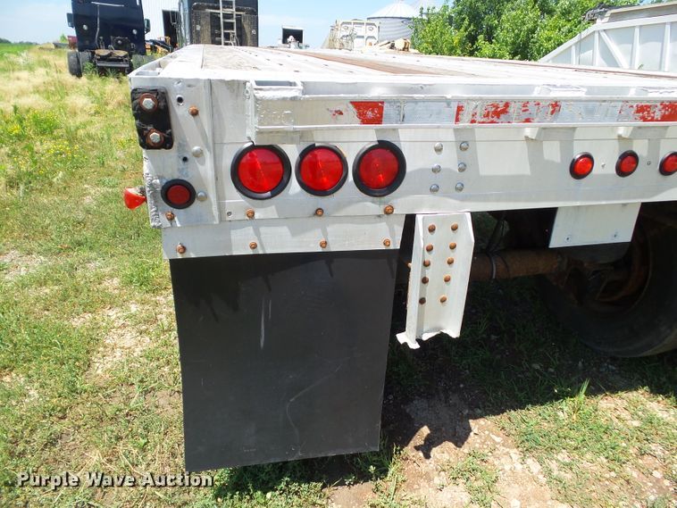 image for item EM9782 2006 Wilson CF-965 flatbed trailer
