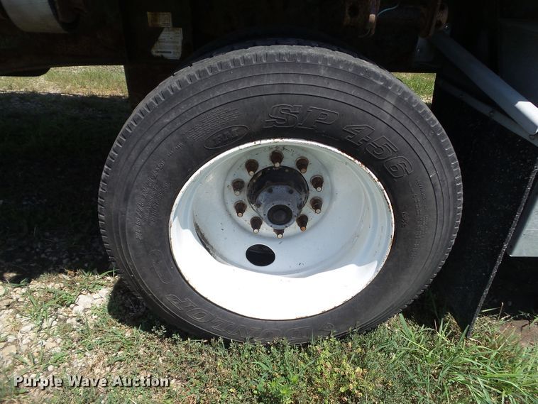 image for item EM9782 2006 Wilson CF-965 flatbed trailer