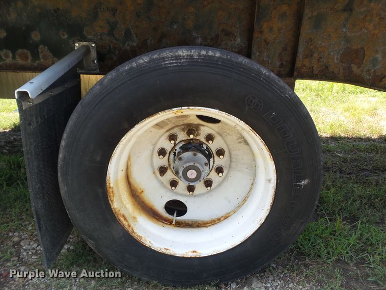 image for item EM9782 2006 Wilson CF-965 flatbed trailer