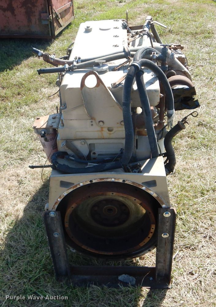 image for item FI9604 1997 Cummins LTA2700ACF six cylinder diesel engine