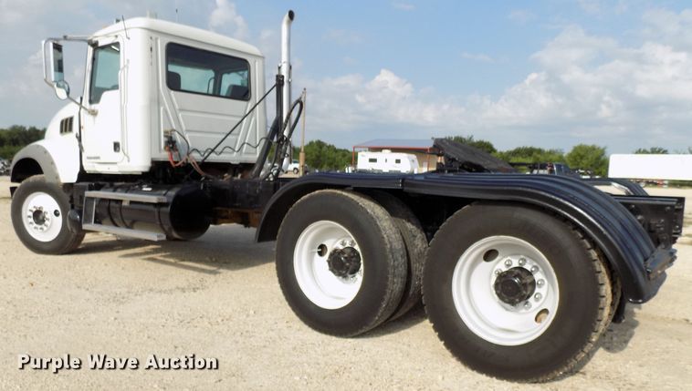 image for item FI9896 2011 Mack GU semi truck