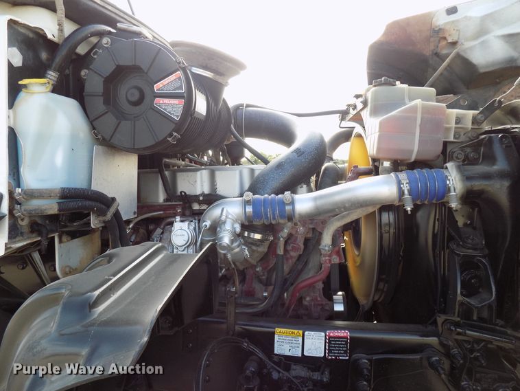 image for item FI9896 2011 Mack GU semi truck