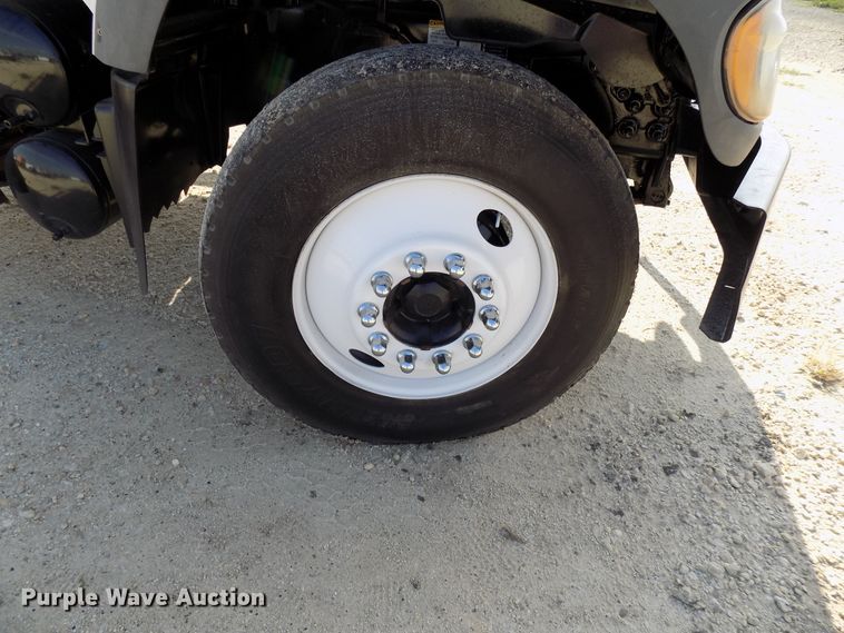 image for item FI9896 2011 Mack GU semi truck