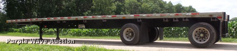 image for item FM9643 1999 Transcraft flatbed trailer