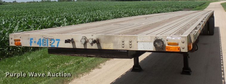 image for item FM9643 1999 Transcraft flatbed trailer