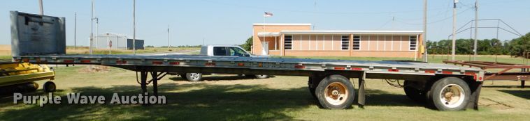 image for item FY9604 1982 City flatbed trailer