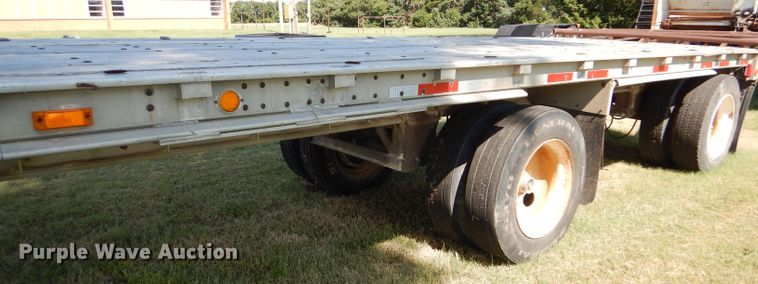 image for item FY9604 1982 City flatbed trailer