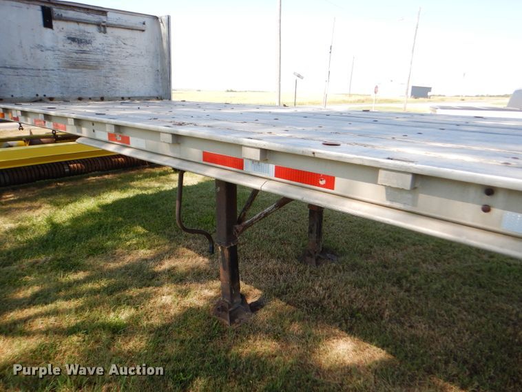 image for item FY9604 1982 City flatbed trailer