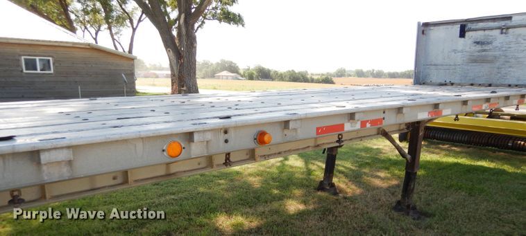 image for item FY9604 1982 City flatbed trailer