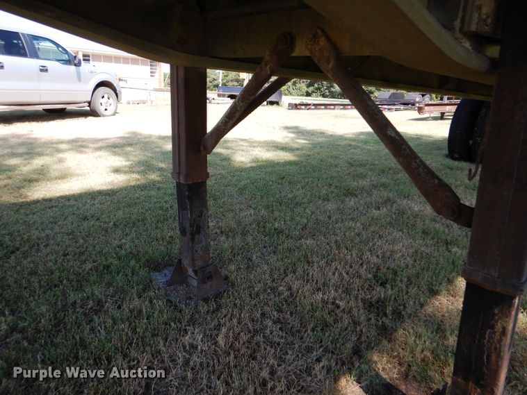 image for item FY9604 1982 City flatbed trailer