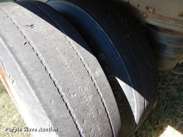 image for item FY9604 1982 City flatbed trailer