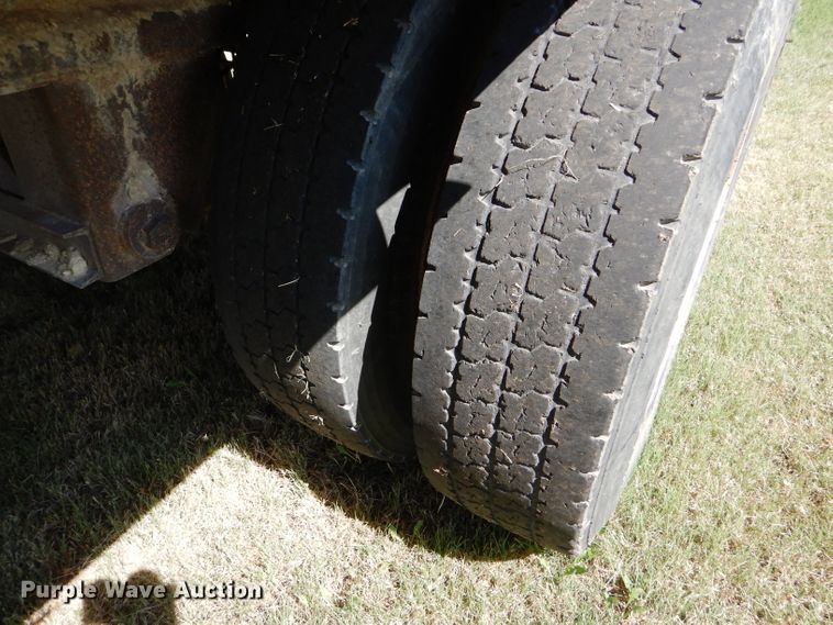 image for item FY9604 1982 City flatbed trailer