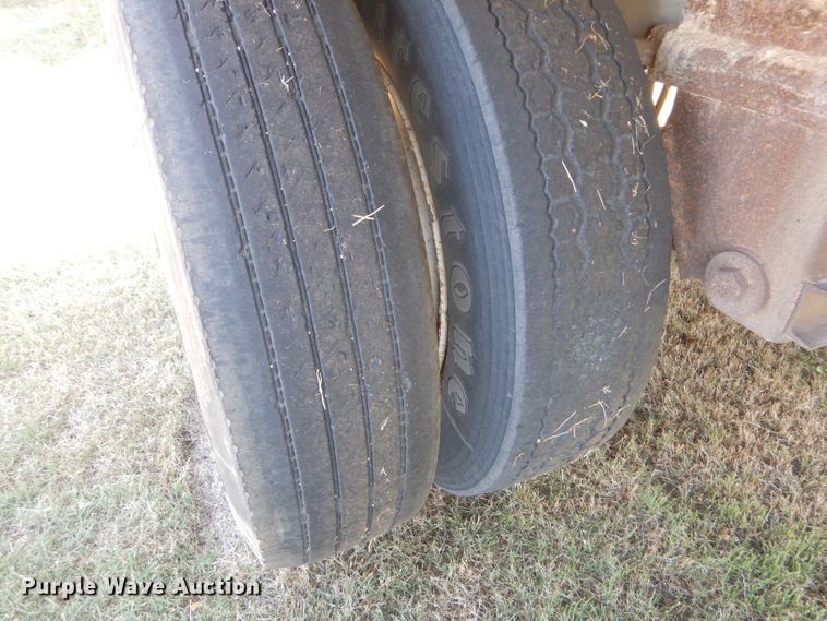 image for item FY9604 1982 City flatbed trailer