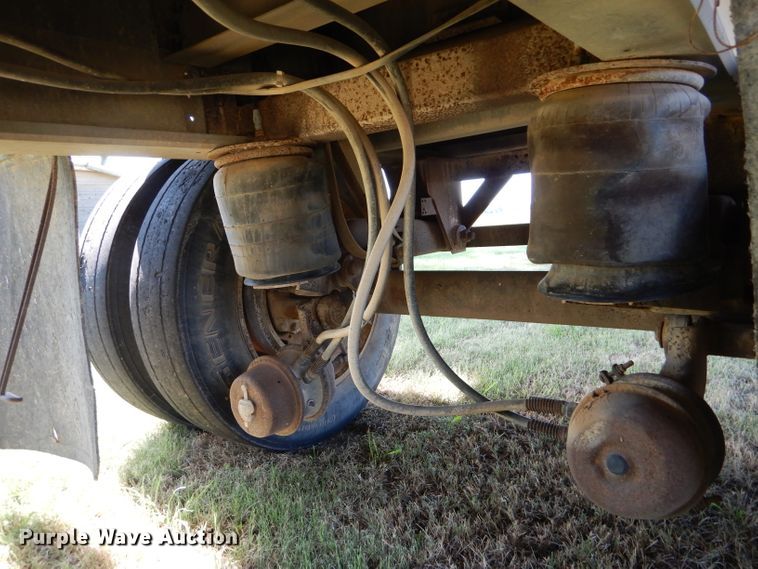 image for item FY9604 1982 City flatbed trailer