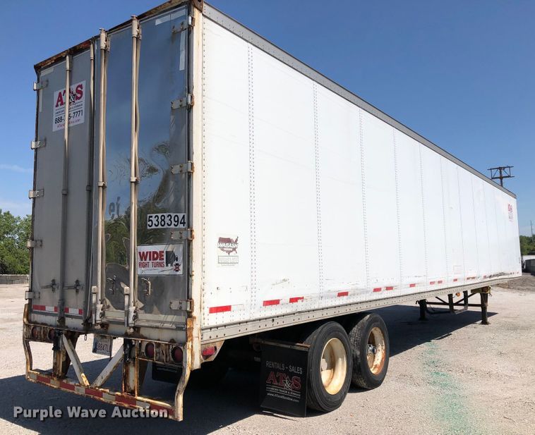image for item G1852 2000 Wabash dry van trailer